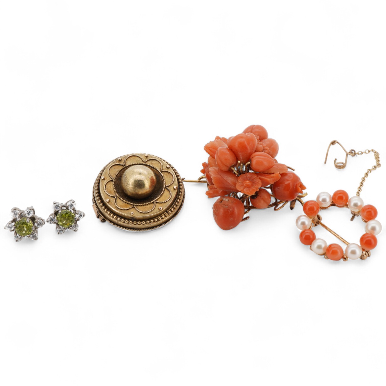 A group of three brooches to include a Victorian yellow metal target brooch, a cultured pearl and coral 9ct wreath brooch and a 19th century carved coral cluster brooch, together with a pair of peridot and white paste se